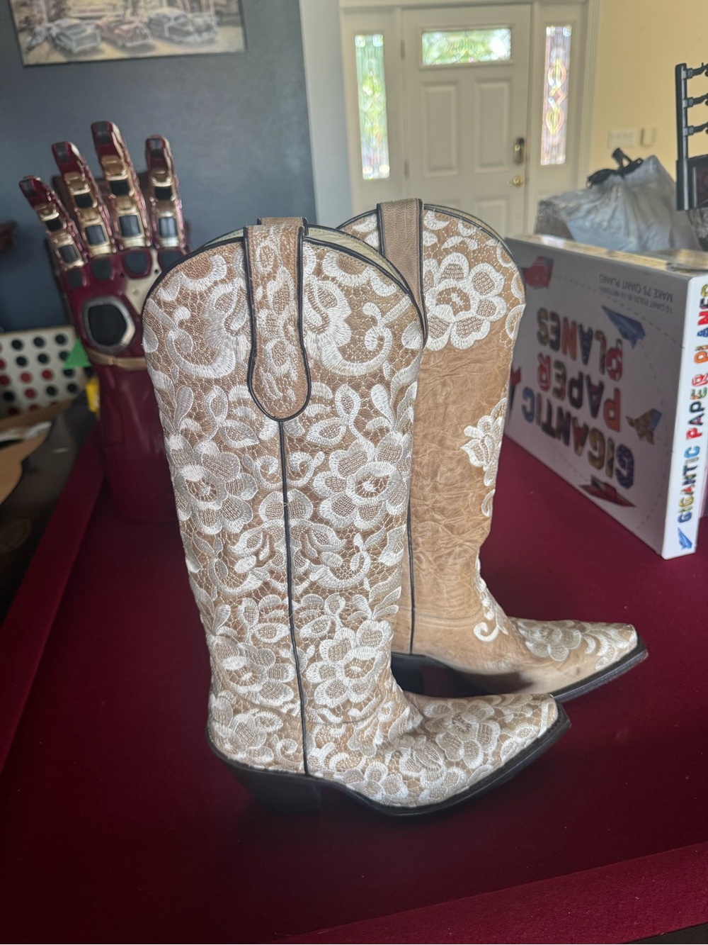 Tan Western Lace-Embroidered Heeled Boots